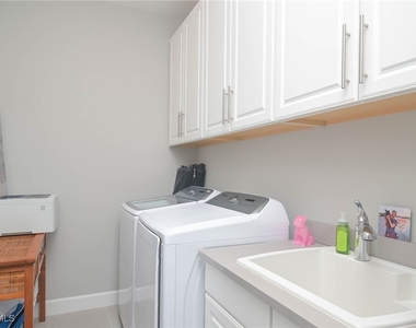 8013 Calle Canovas Court - Photo Thumbnail 20