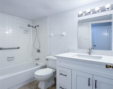 9201 Clarewood Drive - Photo Thumbnail 12