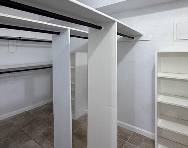 9201 Clarewood Drive - Photo Thumbnail 9