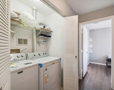 10462 White Lake Court - Photo Thumbnail 16