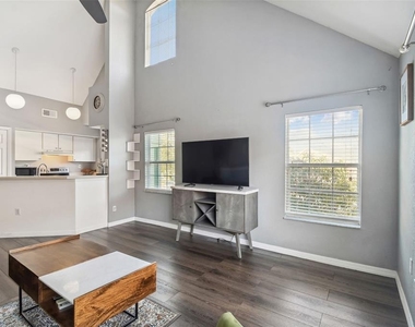 10462 White Lake Court - Photo Thumbnail 8