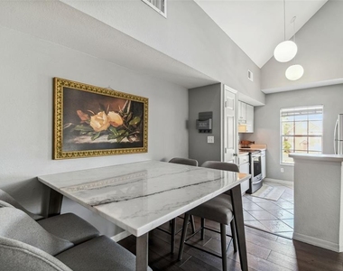 10462 White Lake Court - Photo Thumbnail 9