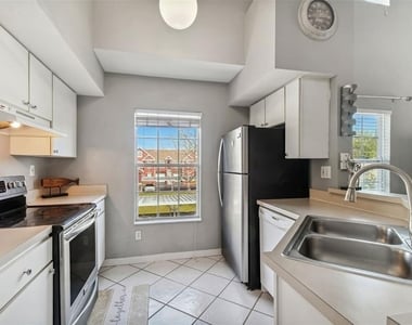 10462 White Lake Court - Photo Thumbnail 10