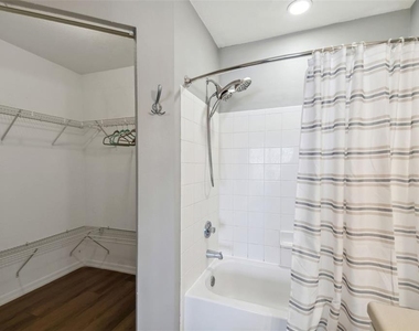 10462 White Lake Court - Photo Thumbnail 18