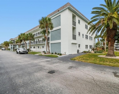 8 Glencoe Place - Photo Thumbnail 52