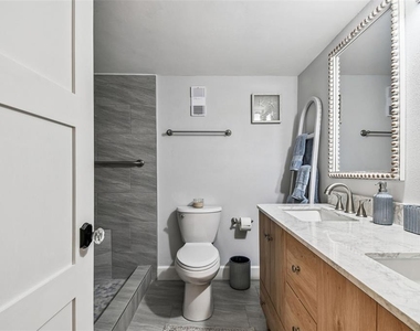 8 Glencoe Place - Photo Thumbnail 41