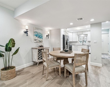 8 Glencoe Place - Photo Thumbnail 21