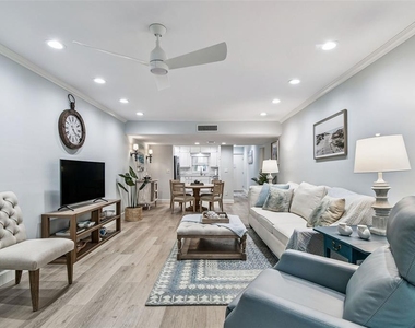 8 Glencoe Place - Photo Thumbnail 27