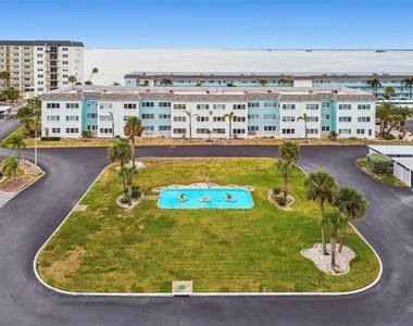 8 Glencoe Place - Photo Thumbnail 55