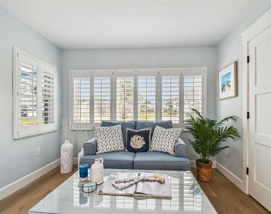 8 Glencoe Place - Photo Thumbnail 32
