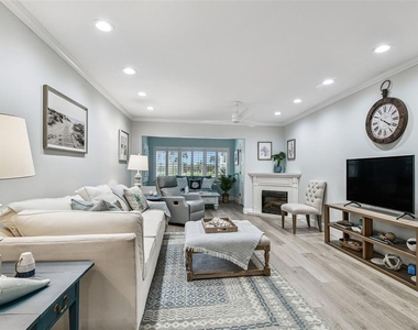 8 Glencoe Place - Photo Thumbnail 30