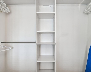 8 Glencoe Place - Photo Thumbnail 38