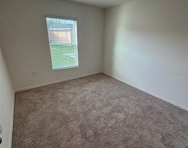 539 Finch Court - Photo Thumbnail 10