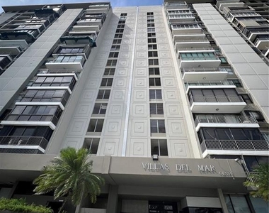 4745 Isla Verde Avenue - Photo Thumbnail 12