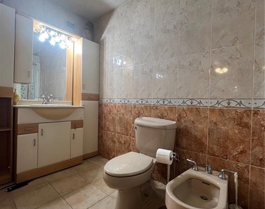 4745 Isla Verde Avenue - Photo Thumbnail 14