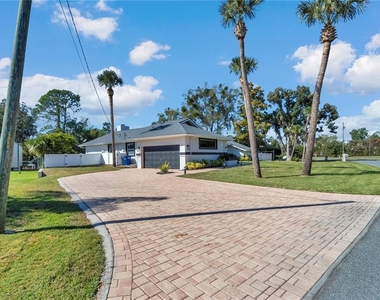 1542 Se Pinwheel Drive - Photo Thumbnail 44