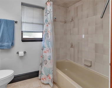1542 Se Pinwheel Drive - Photo Thumbnail 18