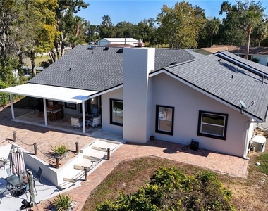 1542 Se Pinwheel Drive - Photo Thumbnail 2