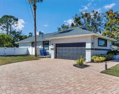 1542 Se Pinwheel Drive - Photo Thumbnail 43