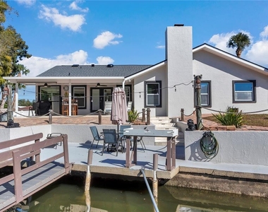 1542 Se Pinwheel Drive - Photo Thumbnail 1