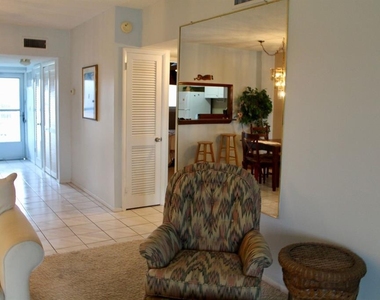 715 S Beach Street - Photo Thumbnail 5