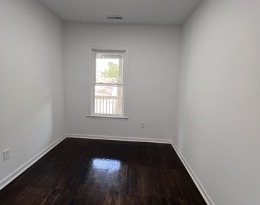 36 Vermont Street - Photo Thumbnail 8