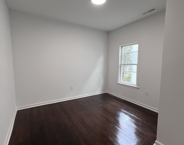 36 Vermont Street - Photo Thumbnail 13