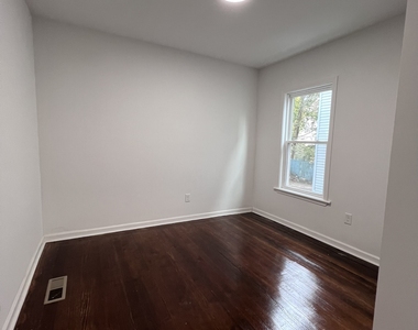 36 Vermont Street - Photo Thumbnail 15