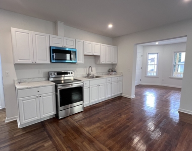 36 Vermont Street - Photo Thumbnail 11