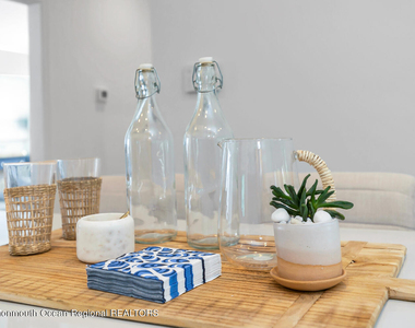 306 Ocean Road - Photo Thumbnail 15