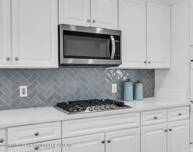 306 Ocean Road - Photo Thumbnail 14