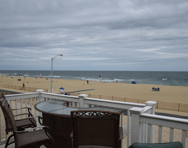 239 Beachfront - Photo Thumbnail 2