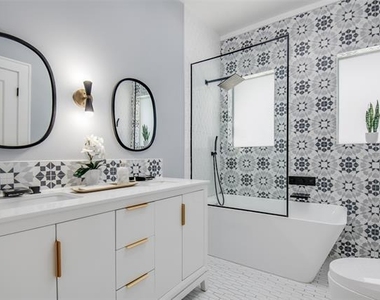 723 Skillman Street - Photo Thumbnail 12
