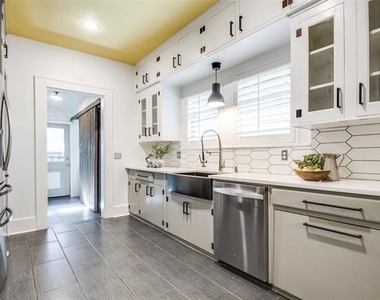 723 Skillman Street - Photo Thumbnail 9