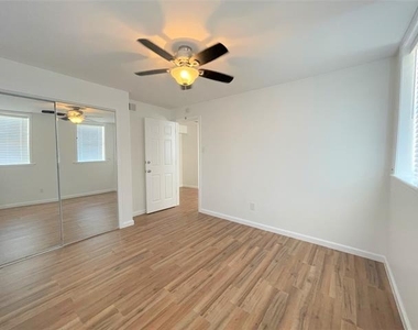 2309 Wesley Street - Photo Thumbnail 20