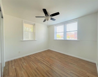 2309 Wesley Street - Photo Thumbnail 19