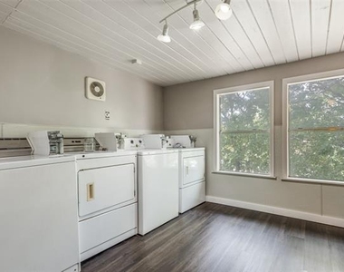 2309 Wesley Street - Photo Thumbnail 21