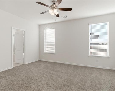 115 Sophie Drive - Photo Thumbnail 6