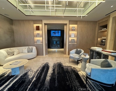 9200 Wilshire - Photo Thumbnail 3
