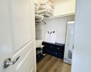 360 W Avenue 26 - Photo Thumbnail 8