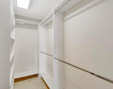 400 Beach Road - Photo Thumbnail 27