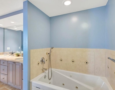 400 Beach Road - Photo Thumbnail 24