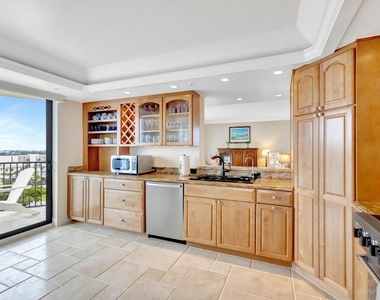 400 Beach Road - Photo Thumbnail 12