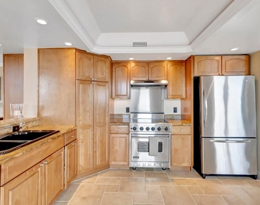 400 Beach Road - Photo Thumbnail 14