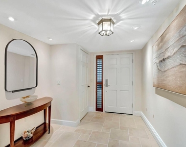 400 Beach Road - Photo Thumbnail 2