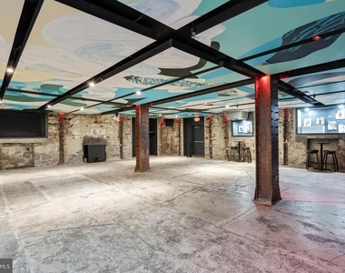 699 N Broad Street - Photo Thumbnail 10