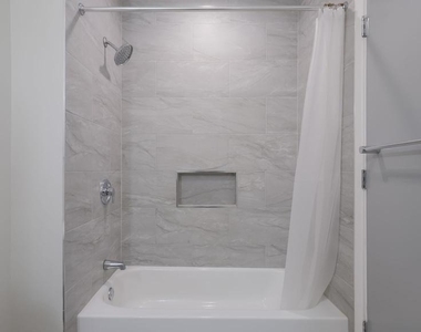 4419 Ludlow Street - Photo Thumbnail 3