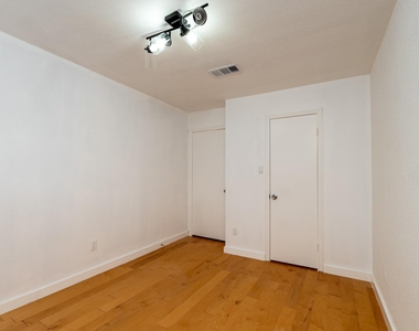 8486 Ariel Street - Photo Thumbnail 40