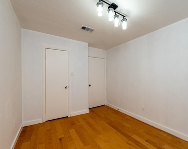 8486 Ariel Street - Photo Thumbnail 42