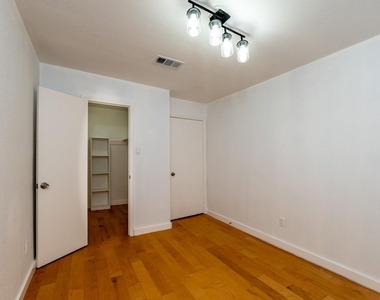 8486 Ariel Street - Photo Thumbnail 31